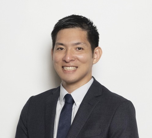 佐々木 健人 氏